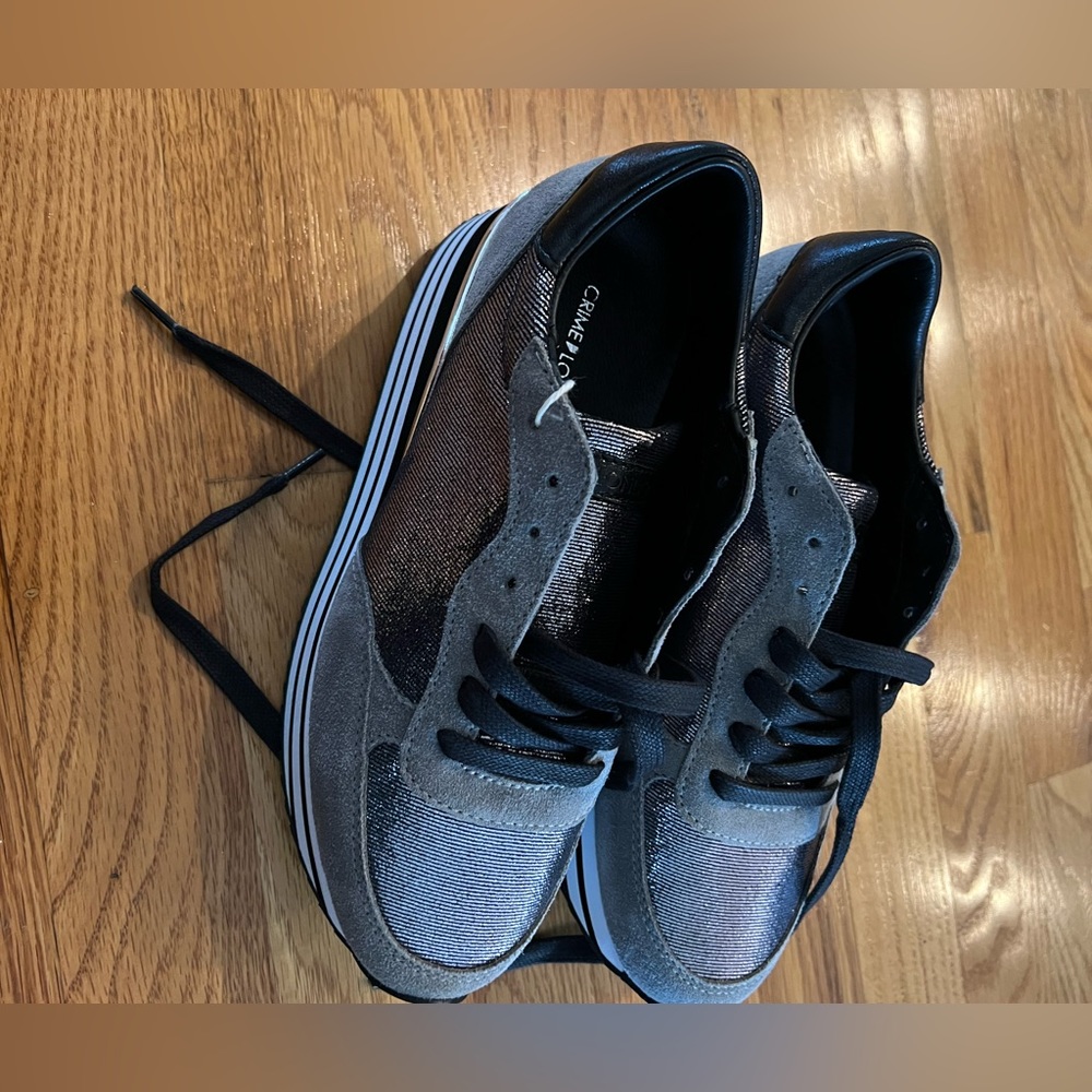Brand new, never worn Crime London platform sneakers. So cute and versatile !